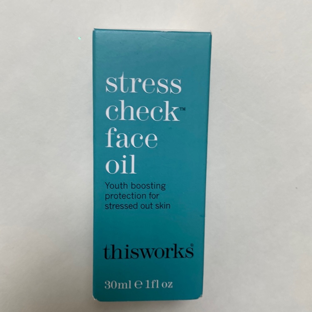 Stress check face oil - thisworks